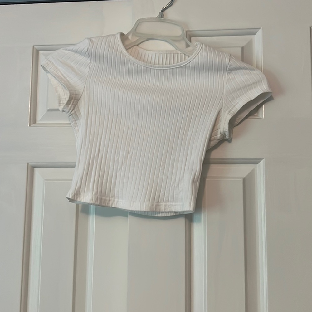 White tee cropped
